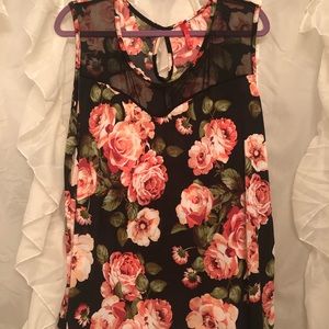 ✨Like New✨Floral tank top